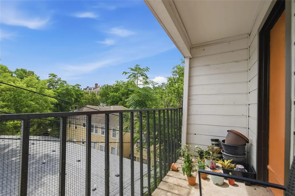 2801 Hemphill Park Austin TX 78705