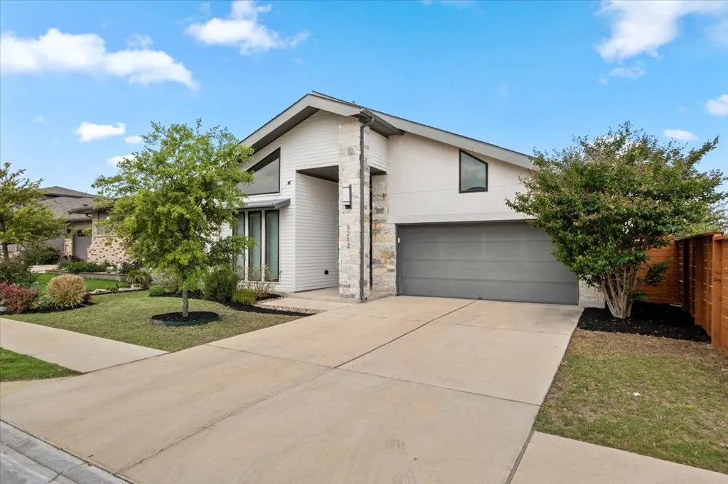 8212 Gilwice Lane Austin TX 78744