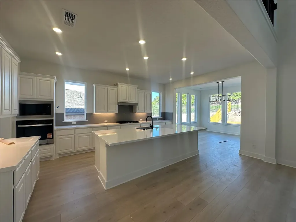 1301 Jolie Rose Bend Leander TX 78641