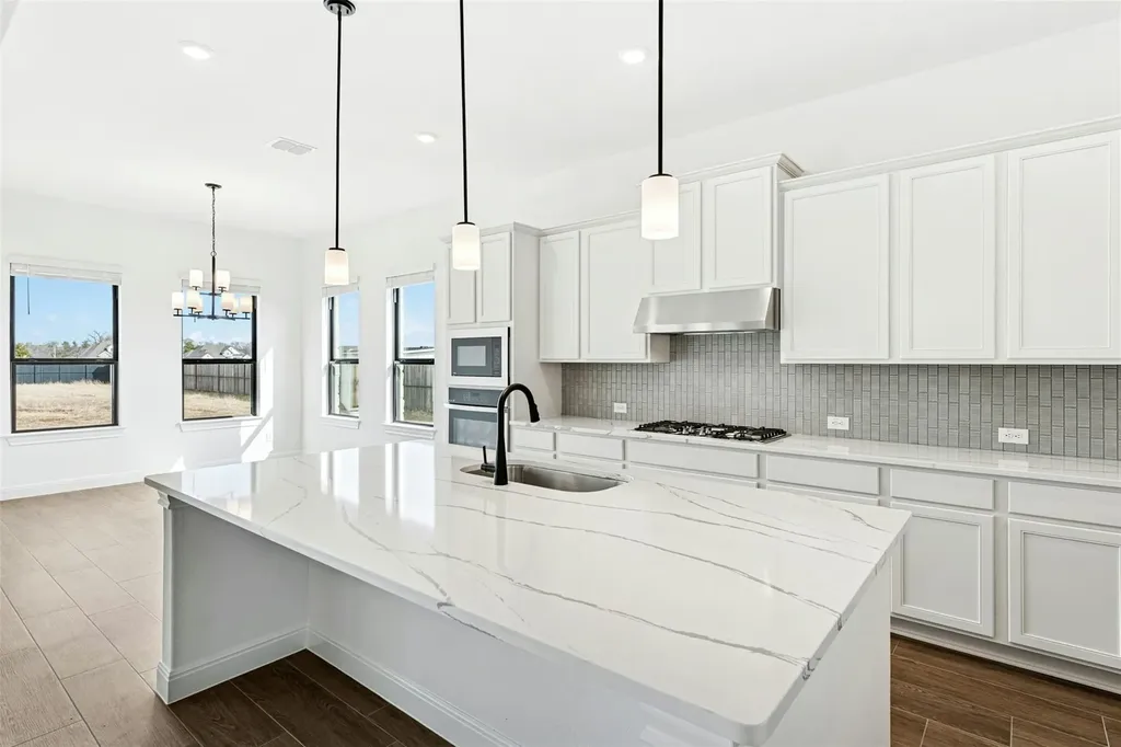 109 Mcnaughton Drive Liberty Hill TX 78642