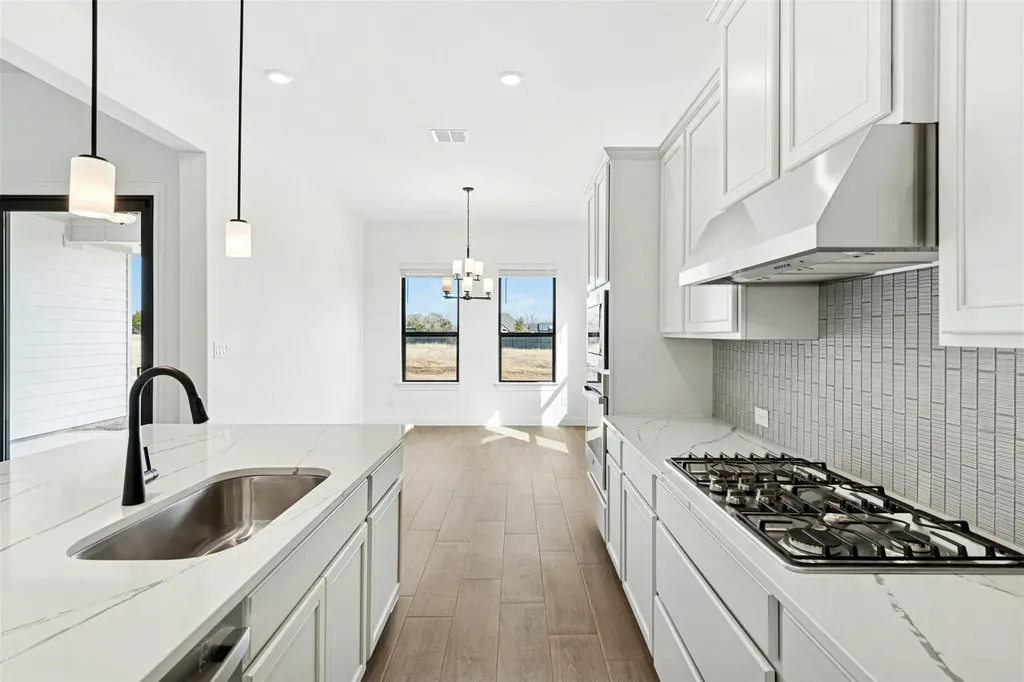 109 Mcnaughton Drive Liberty Hill TX 78642