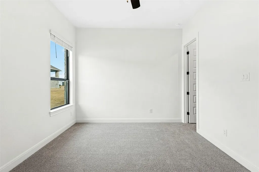109 Mcnaughton Drive Liberty Hill TX 78642