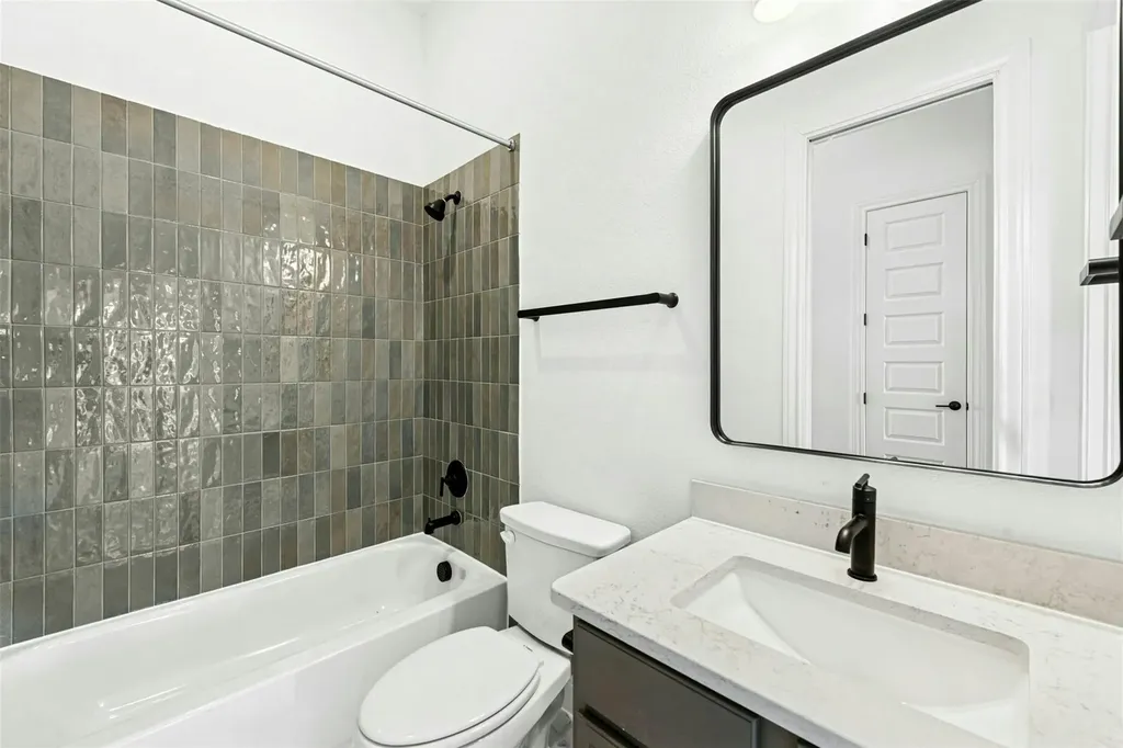 109 Mcnaughton Drive Liberty Hill TX 78642
