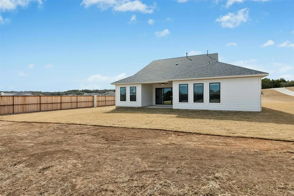 109 Mcnaughton Drive Liberty Hill TX 78642