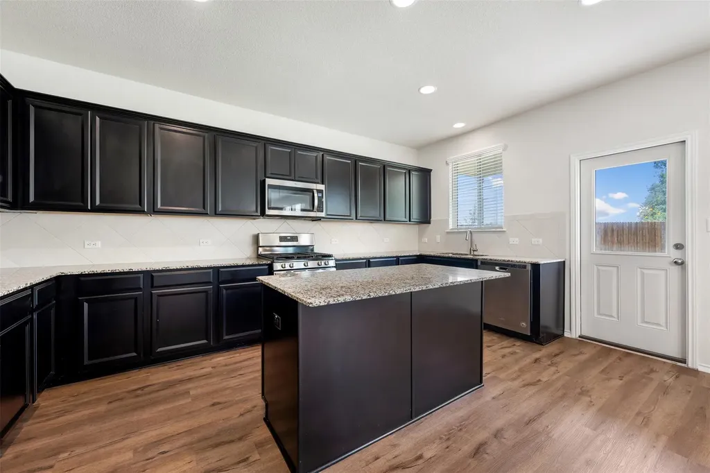 2204 Cliffbrake Way Georgetown TX 78626