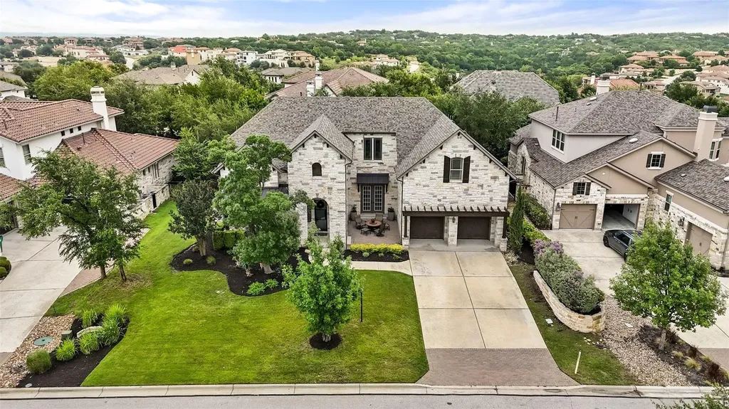 404 Woodside Terrace Austin TX 78738