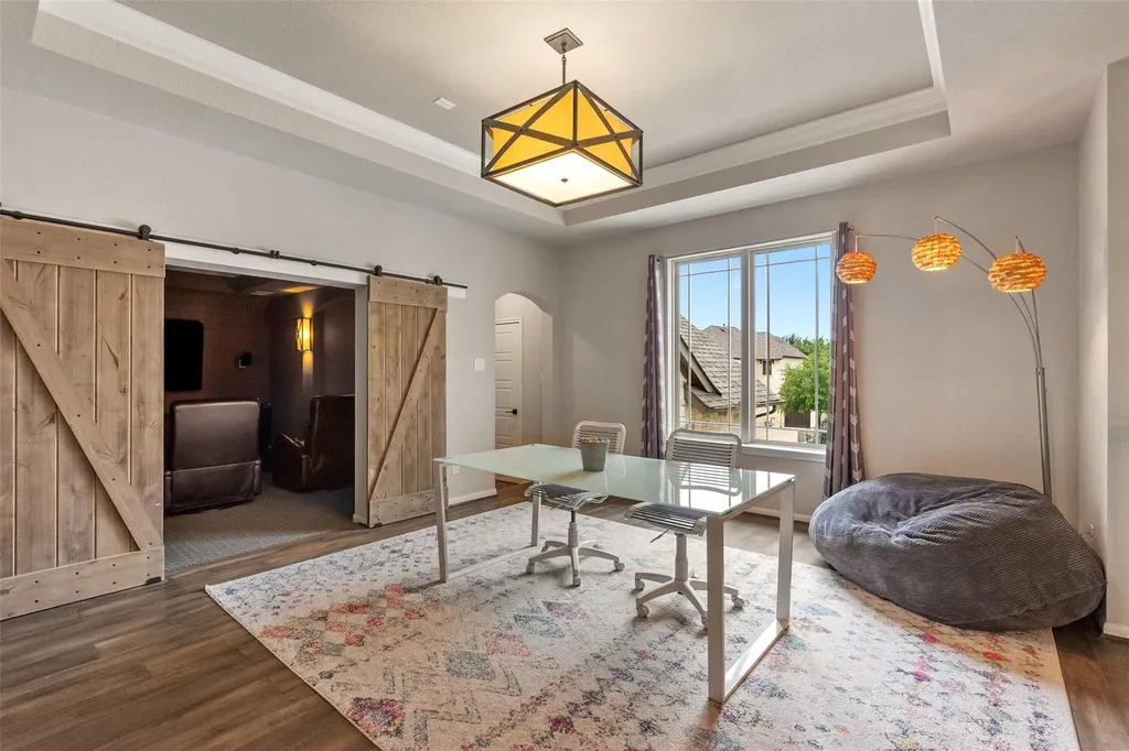 404 Woodside Terrace Austin TX 78738