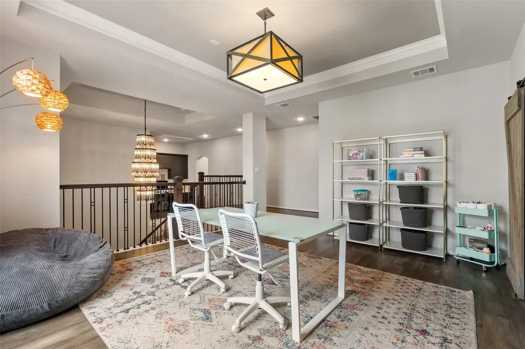 404 Woodside Terrace Austin TX 78738