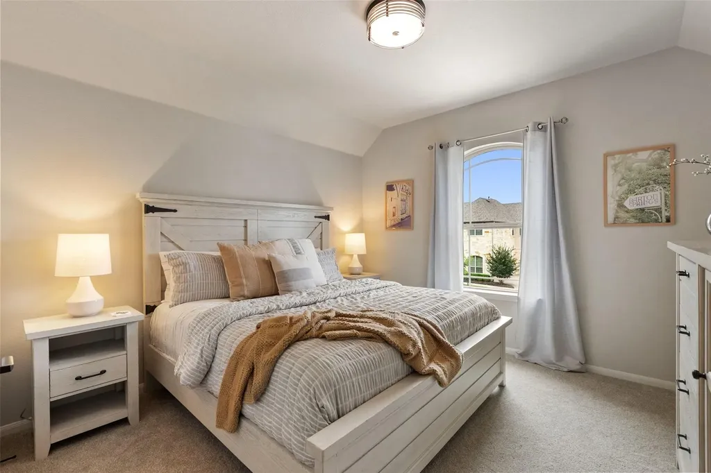 404 Woodside Terrace Austin TX 78738