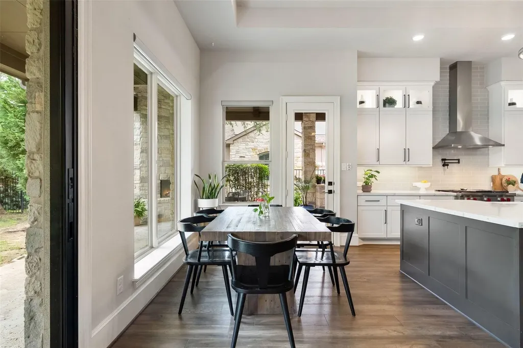 404 Woodside Terrace Austin TX 78738