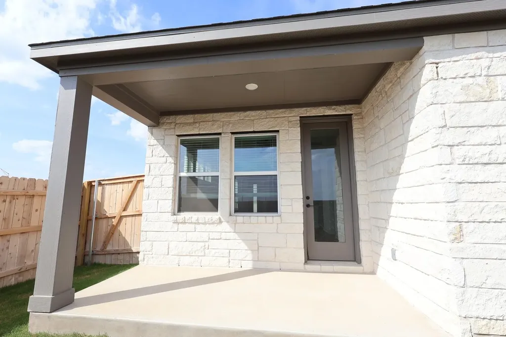 304 Emerie Way Georgetown TX 78626