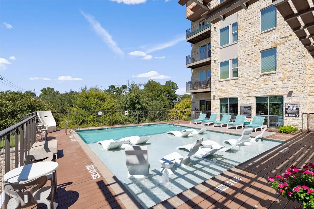 1900 Barton Springs Road Austin TX 78704