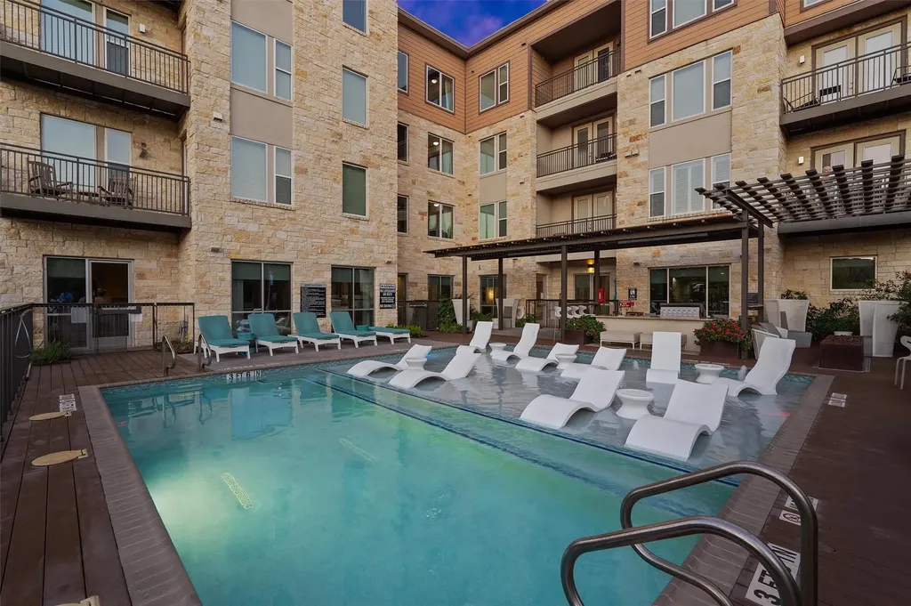 1900 Barton Springs Road Austin TX 78704