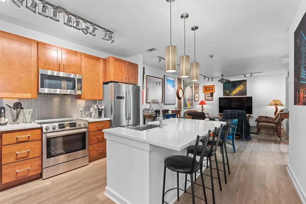 1900 Barton Springs Road Austin TX 78704