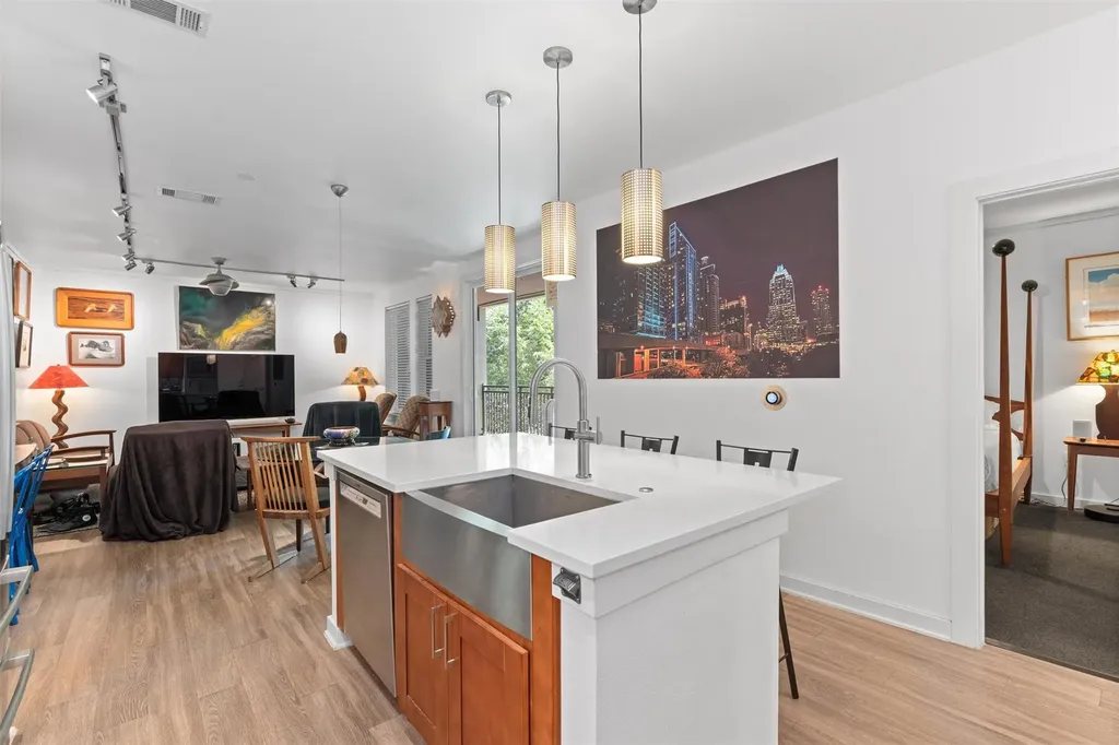 1900 Barton Springs Road Austin TX 78704