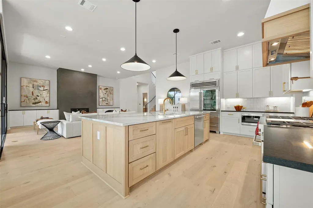 1339 Allen Road Austin TX 78746