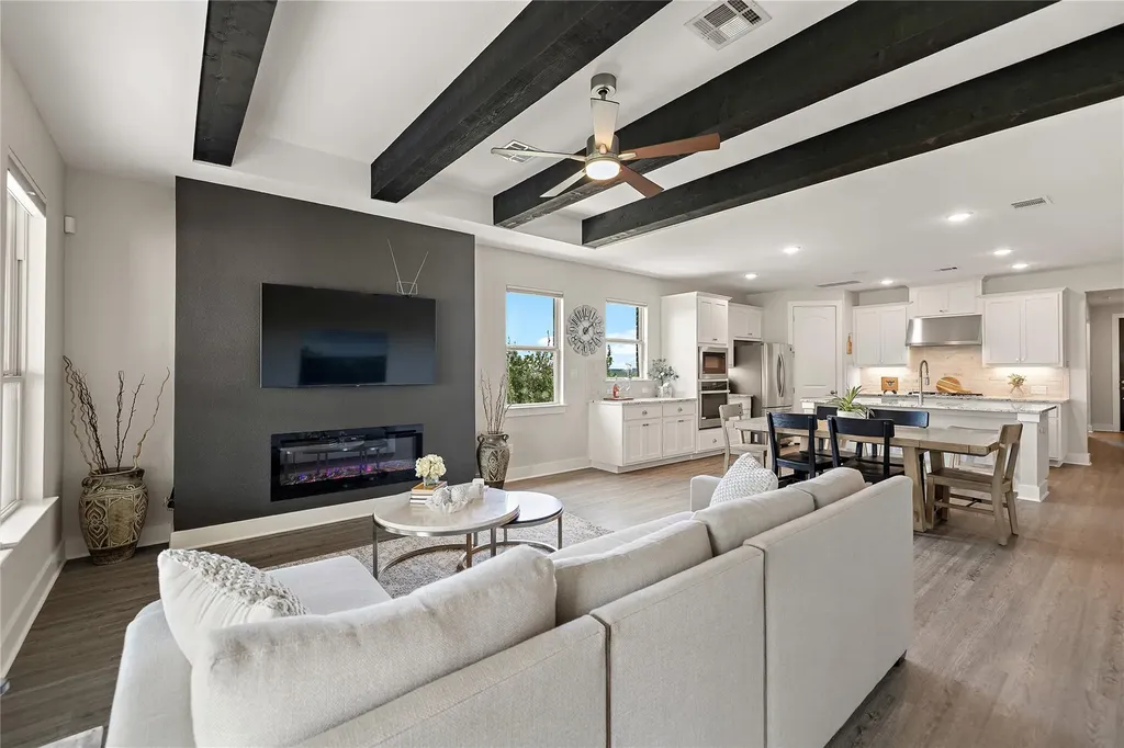 1232 Trevi Fontana Drive Leander TX 78641