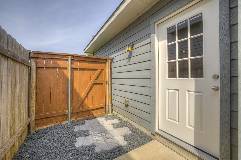 109 Bosque Drive San Marcos TX 78666