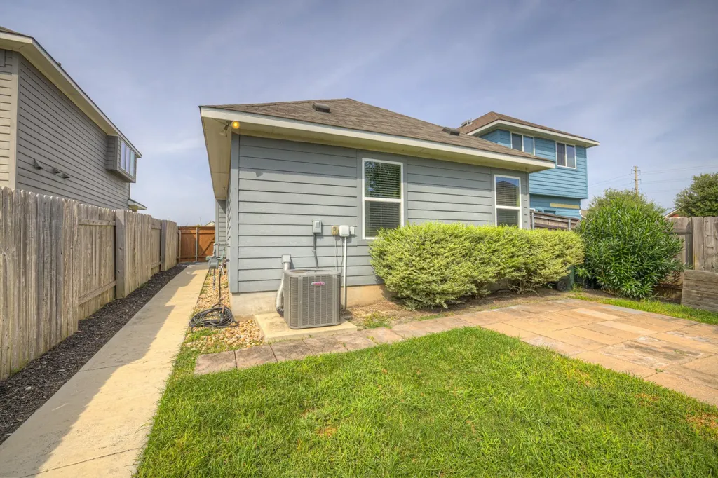 109 Bosque Drive San Marcos TX 78666