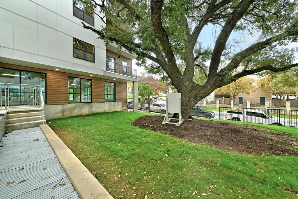2500 Longview Street Austin TX 78705