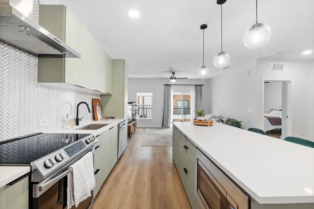 2500 Longview Street Austin TX 78705