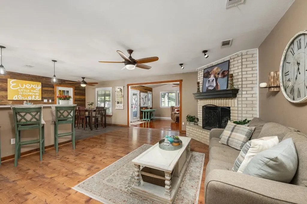 1802 Bumblebee Drive Pflugerville TX 78660