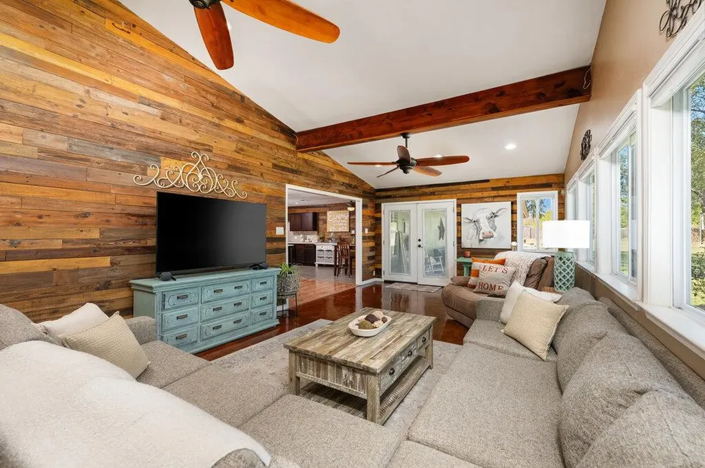 1802 Bumblebee Drive Pflugerville TX 78660