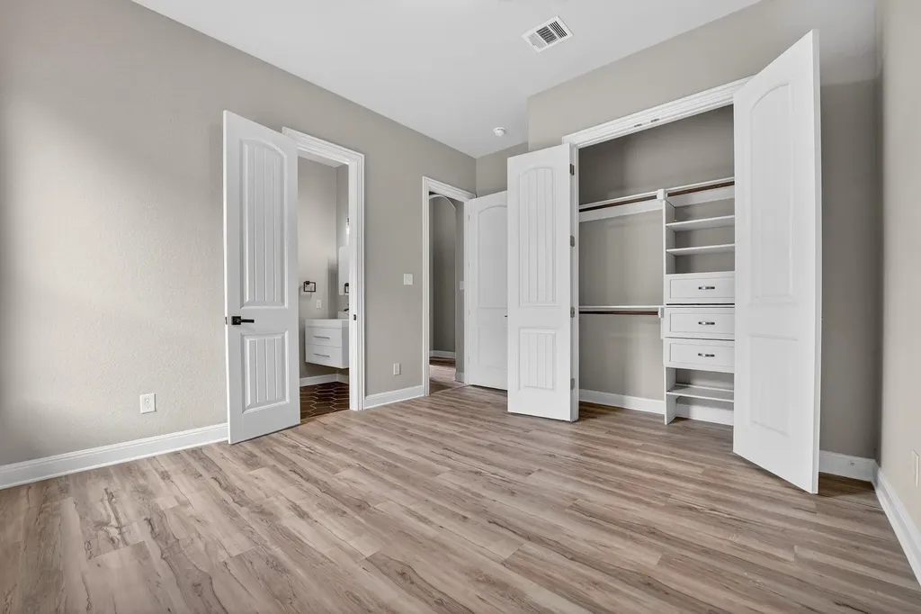 1009 Wolcott Drive Leander TX 78641