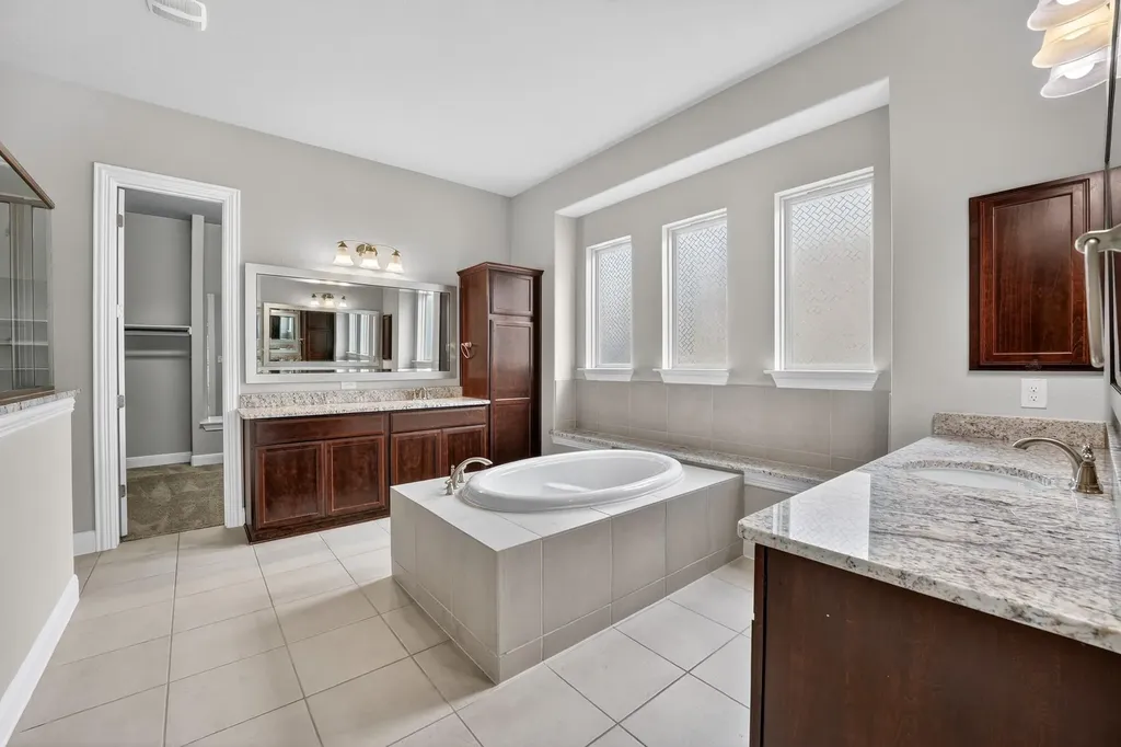 1009 Wolcott Drive Leander TX 78641
