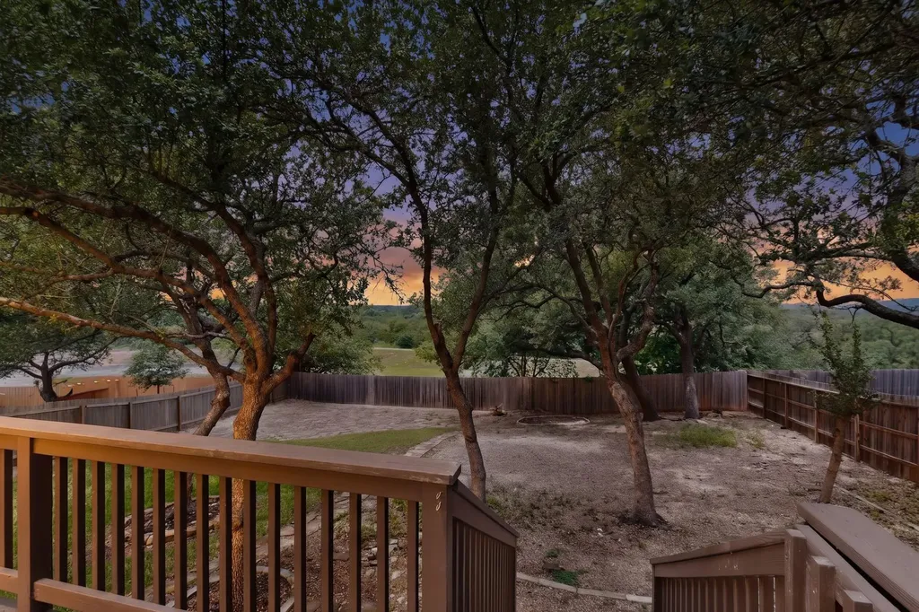 8617 Cobblestone Austin TX 78735