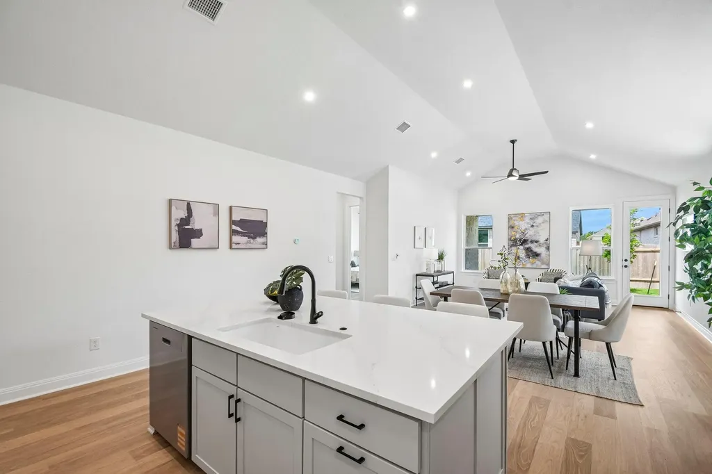 315 San Saba Drive Buda TX 78610