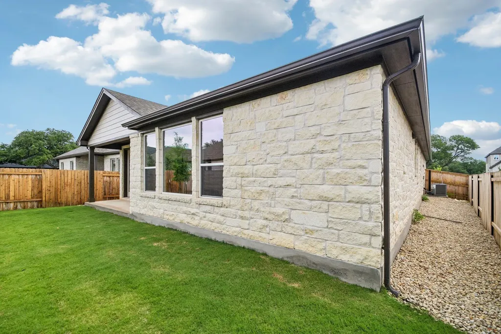 315 San Saba Drive Buda TX 78610