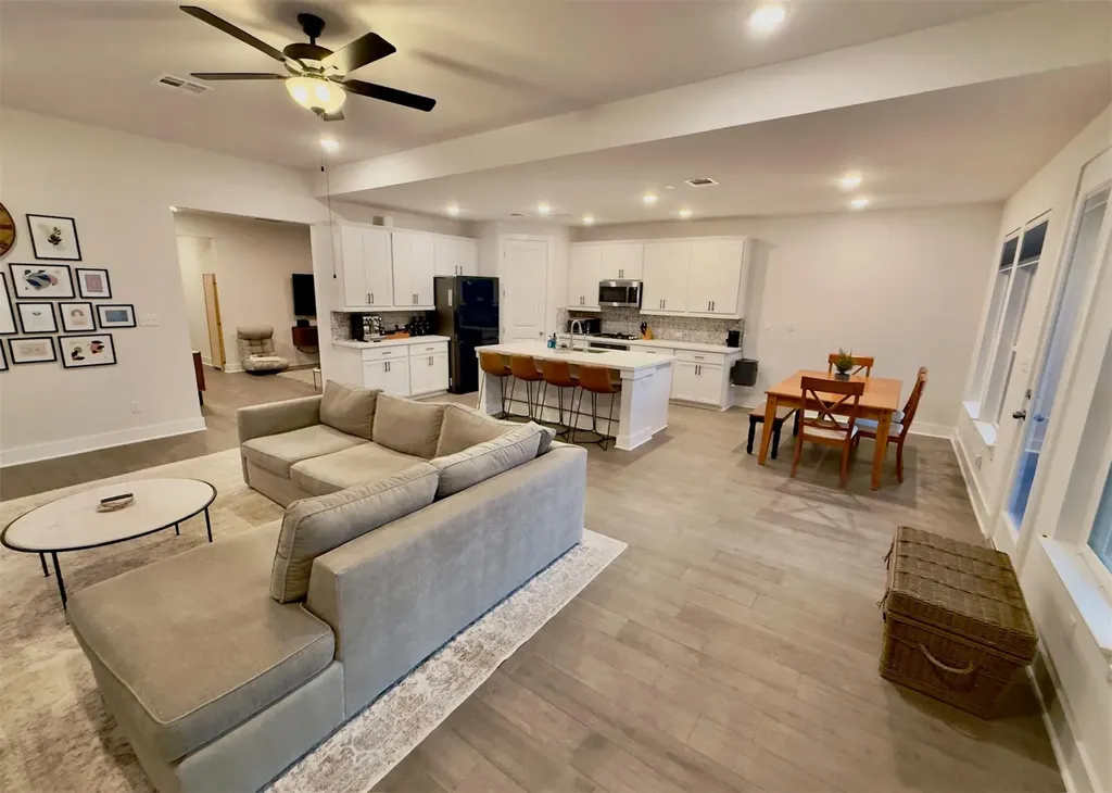 1849 Donetto Drive Leander TX 78641