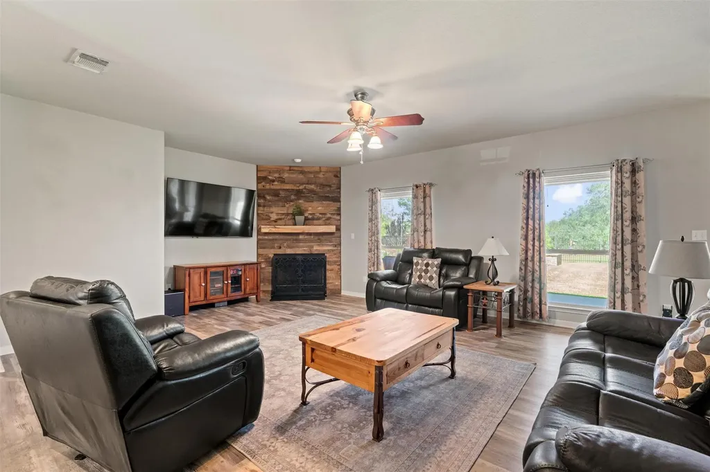 341 Richards Drive Buda TX 78610