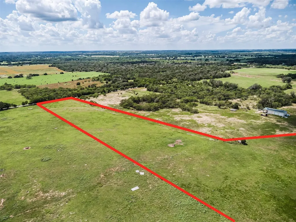 3109 Tenney Creek Road Luling TX 78648