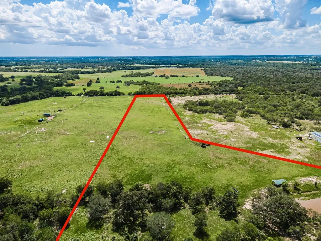 3109 Tenney Creek Road Luling TX 78648