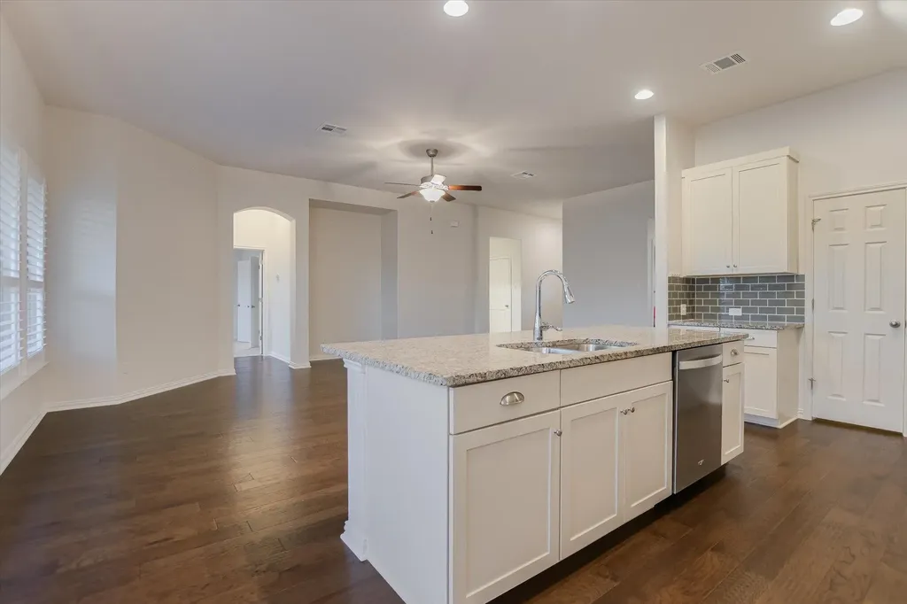 220 Allegrini Street Leander TX 78641