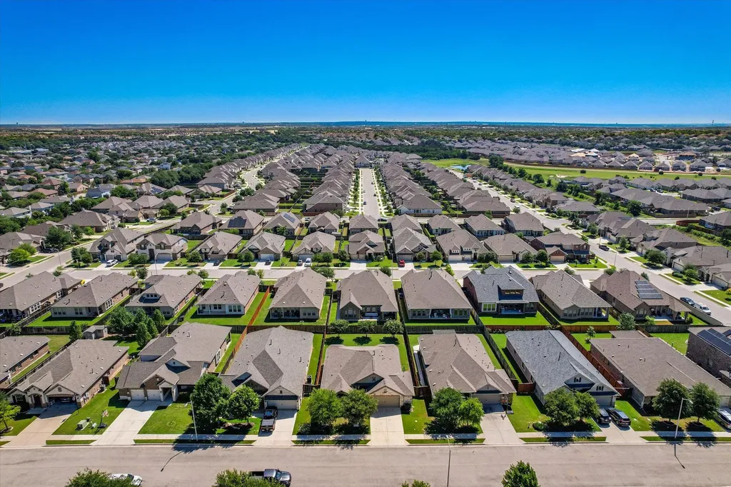 220 Allegrini Street Leander TX 78641