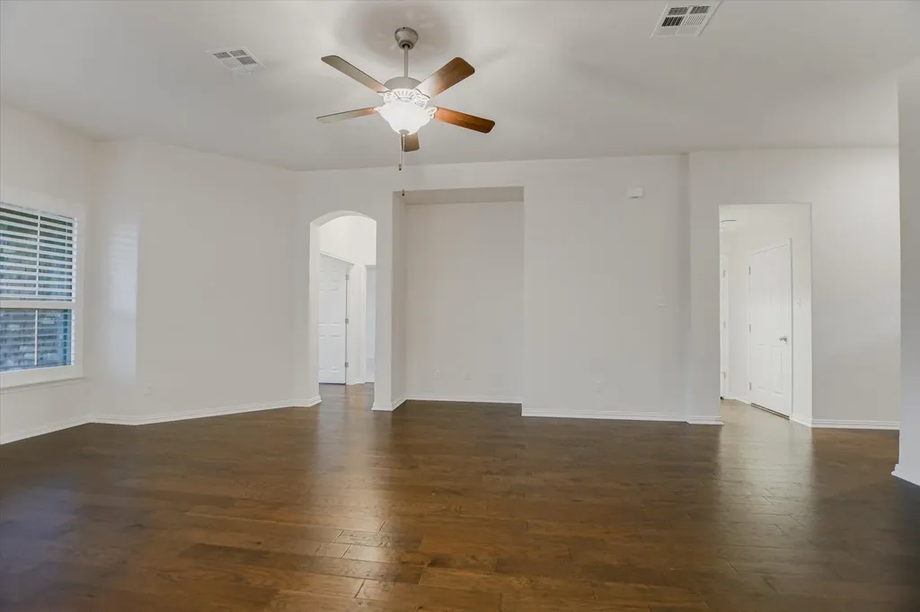 220 Allegrini Street Leander TX 78641