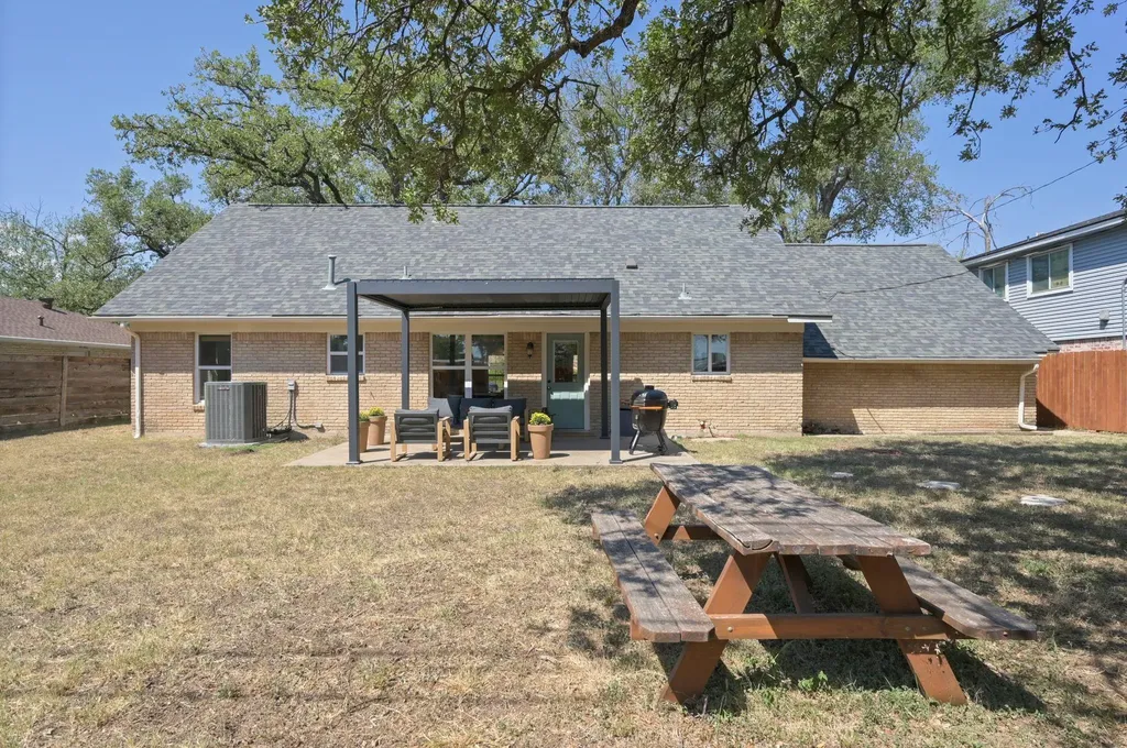 5605 Exeter Drive Austin TX 78723