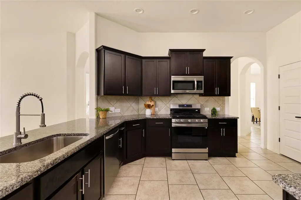 1926 Tawakoni Drive Round Rock TX 78664