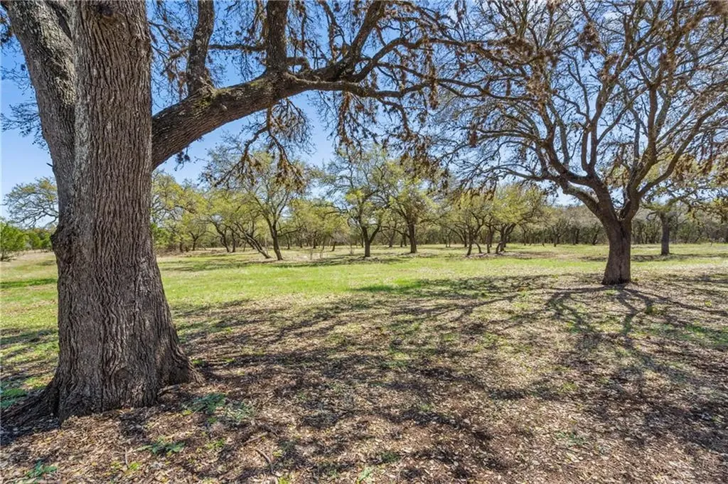 118 E Crestview Drive Johnson City TX 78636
