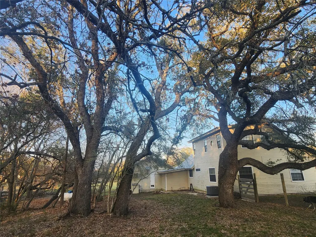 200 Little Barton Drive Dripping Springs TX 78620
