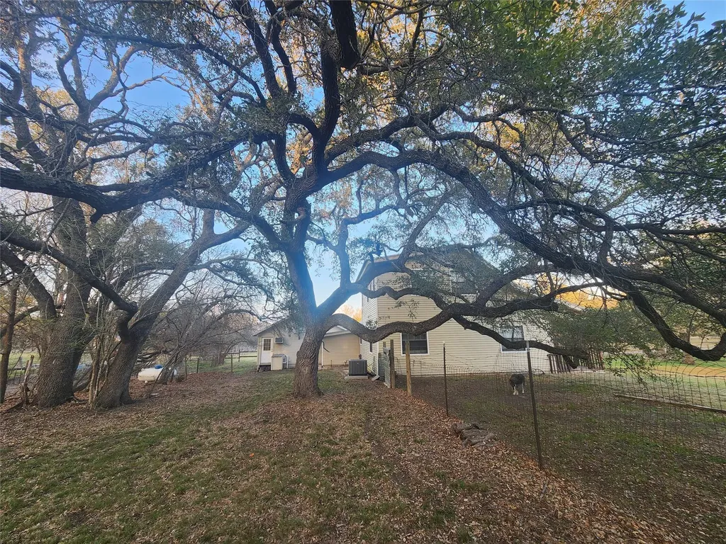 200 Little Barton Drive Dripping Springs TX 78620