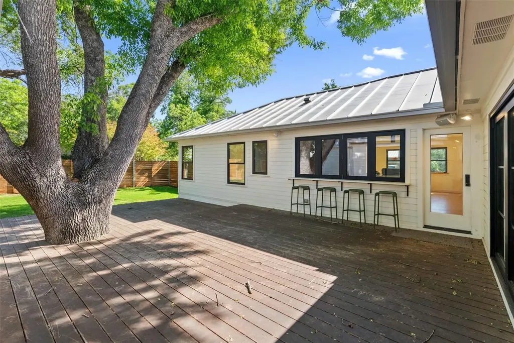 1402 Hutto Road Georgetown TX 78626