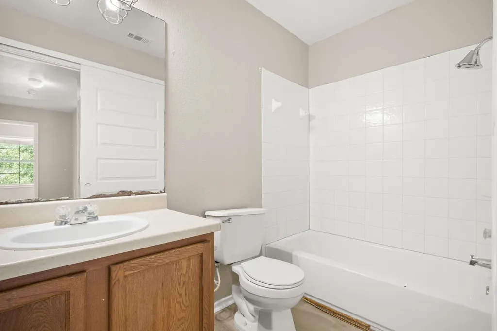 2700 Breezy Point Cove Round Rock TX 78665