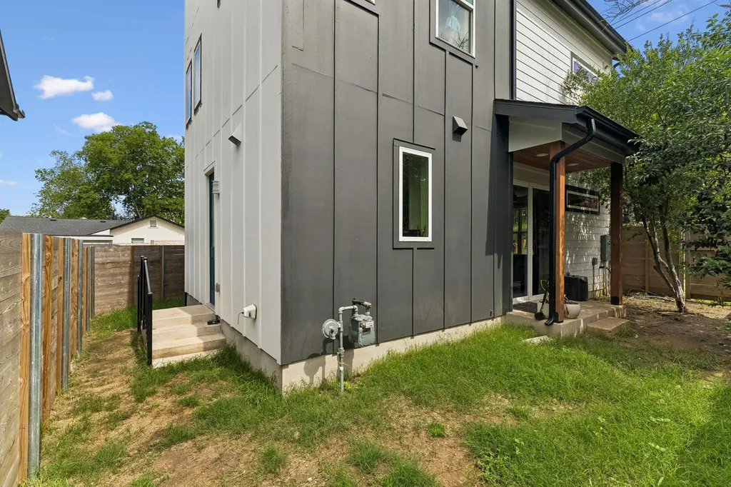 5305 Ledesma Road Austin TX 78721
