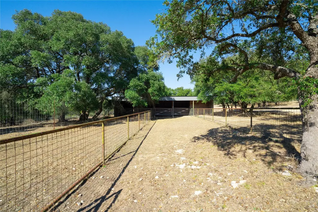 101 Mystic Overlook Drive Dripping Springs TX 78620