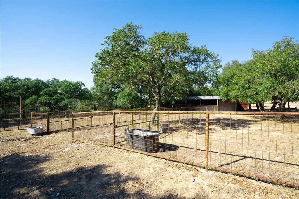 101 Mystic Overlook Drive Dripping Springs TX 78620
