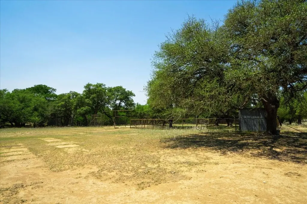 101 Mystic Overlook Drive Dripping Springs TX 78620